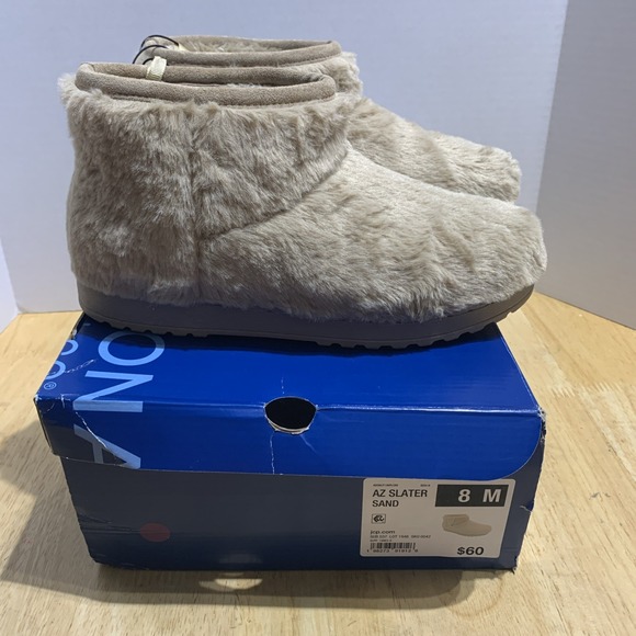 ARIZONA JEAN CO WOMEN'S Az Slater‎ Sand TAN FAUX FUR SHORT BOOTS SIZE 8 - Picture 1 of 8